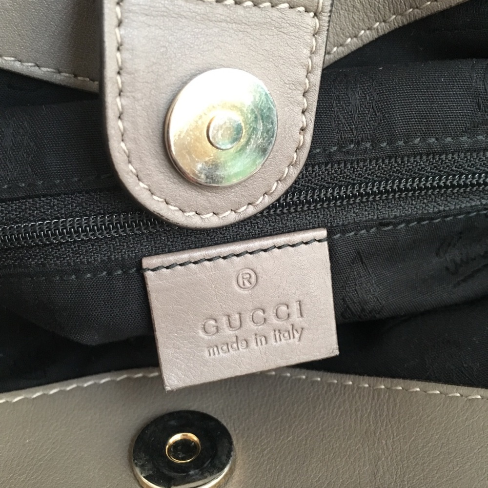 Authentic Gucci “La Pelle Guccissima” Sukey - Picture 5 of 8